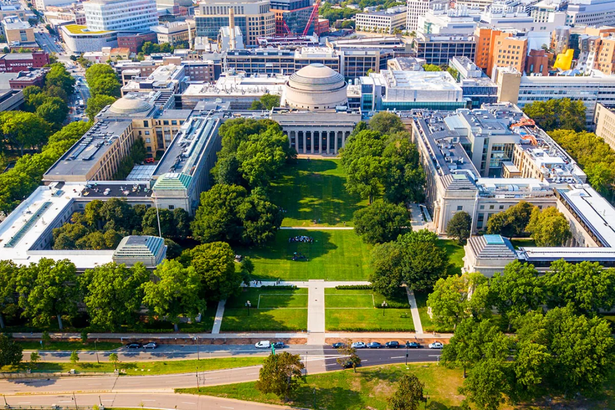 Study at Massachusetts Institute of Technology (MIT) | Programs, Campus Life & Admissions